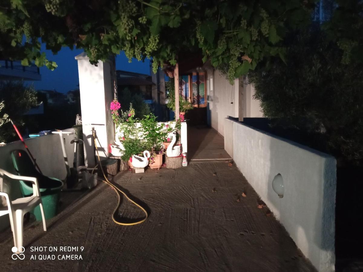 Ferienwohnung Bella-Caza Mákri Exterior foto